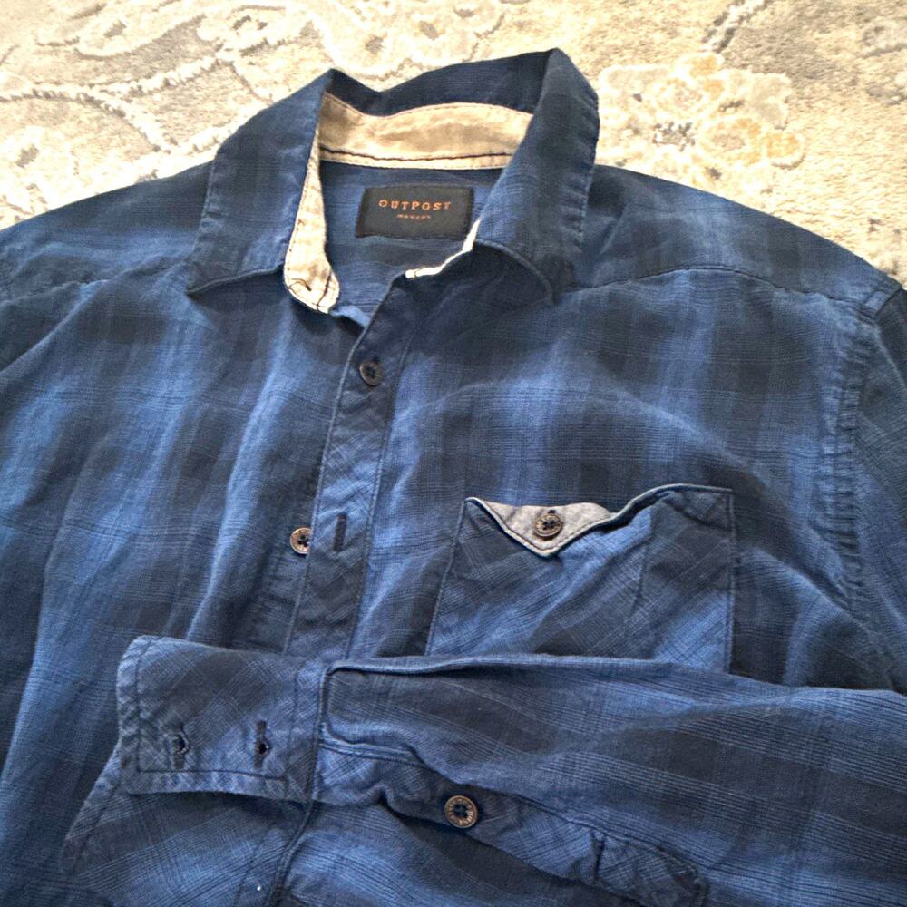 Outpost Makers Men's L Blue Plaid Long Sleeve Point Collar Button-Up Pockets